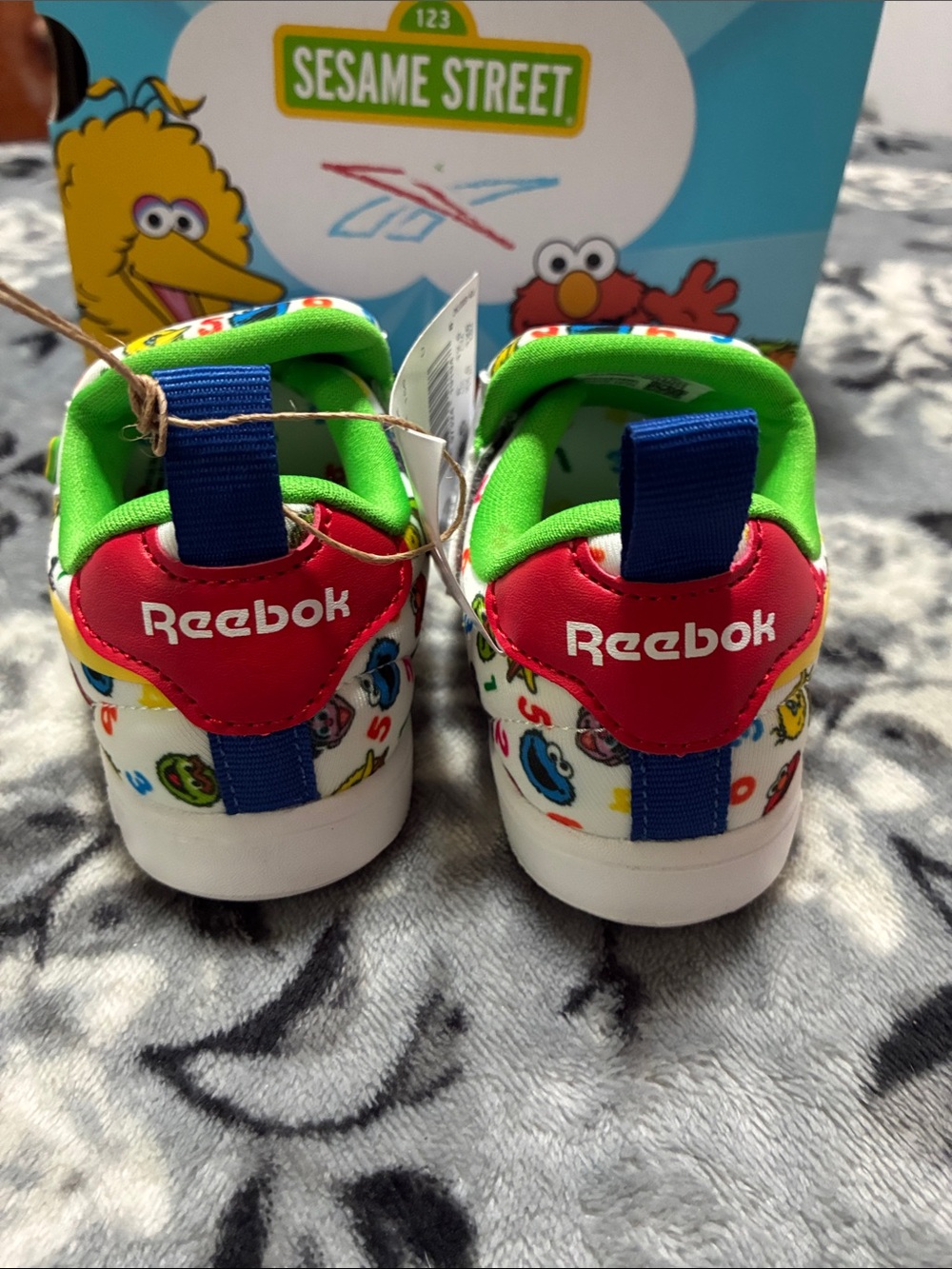 Sesame Street Kids Slip-On Sneakers in White, Green & Blue - Picture 3 of 5